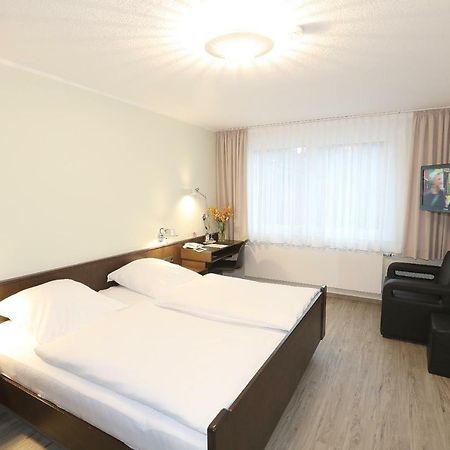 Hotel Kroeger Ennigerloh Екстер'єр фото