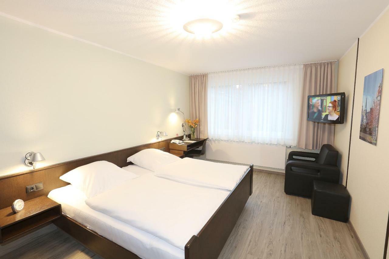 Hotel Kroeger Ennigerloh Екстер'єр фото