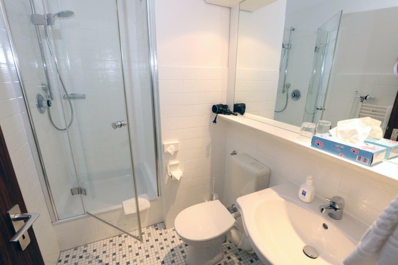 Hotel Kroeger Ennigerloh Екстер'єр фото